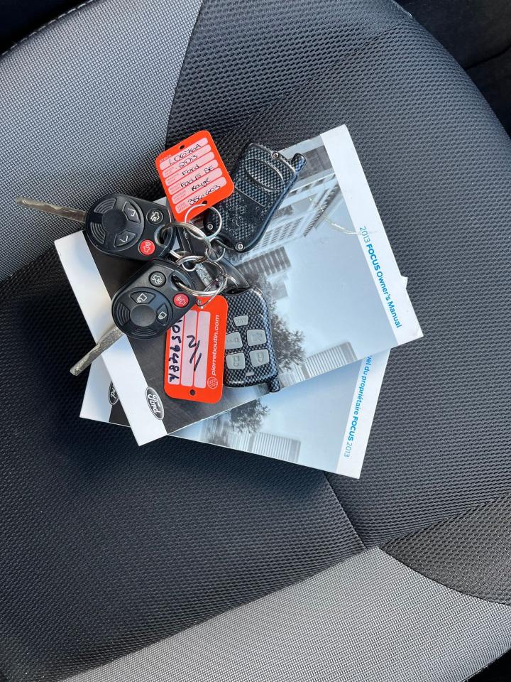 2013 Ford Focus SE NO ACCIDENT CLEAN CARFAX LOW KM HEATED SEATS - Photo #20