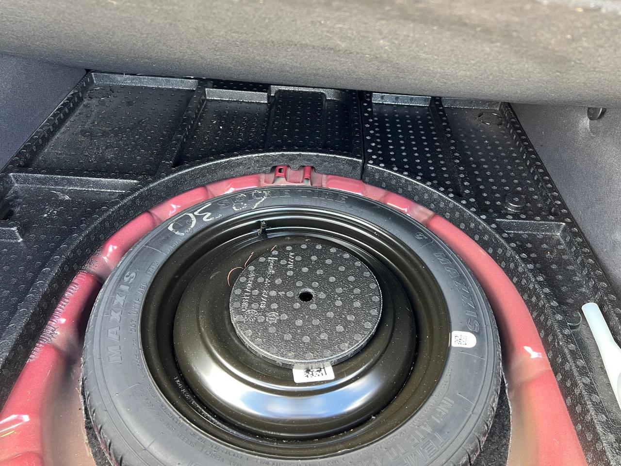 2013 Ford Focus SE NO ACCIDENT CLEAN CARFAX LOW KM HEATED SEATS - Photo #21