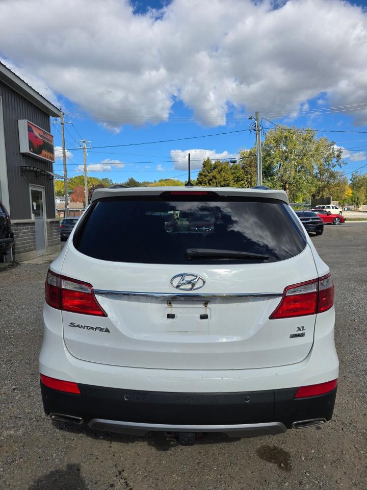 2016 Hyundai Santa Fe XL AWD 4dr 3.3L Auto Luxury w/6-Passenger - Photo #6