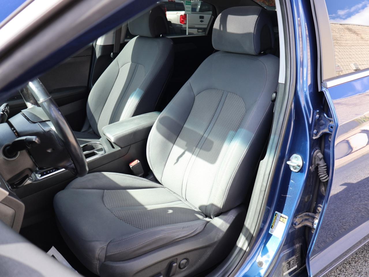 2017 Hyundai Sonata 2.4L SE CERTIFIED *ACCIDENT FREE* CAMERA BLUETOOTH HEATED SEATS SUNROOF CRUISE ALLOYS - Photo #16
