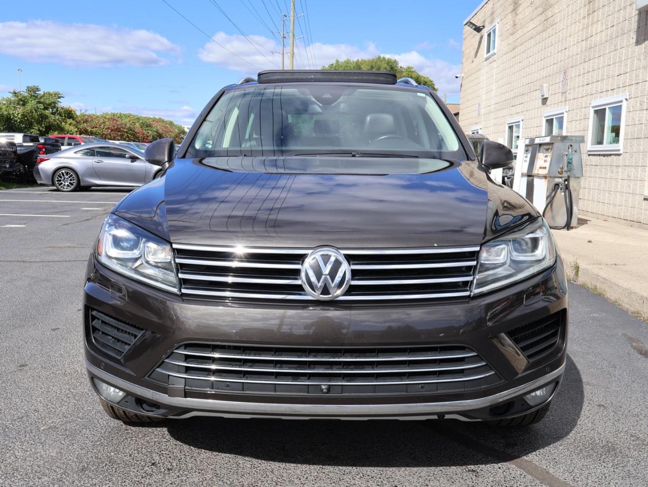 2015 Volkswagen Touareg TDI HIGHLINE 4WD CERTIFIED *43 V.W SERVICE RECORDS* CAMERA NAV BLUETOOTH LEATHER HEATED SEATS PANO ROOF CRUISE ALLOYS - Photo #2