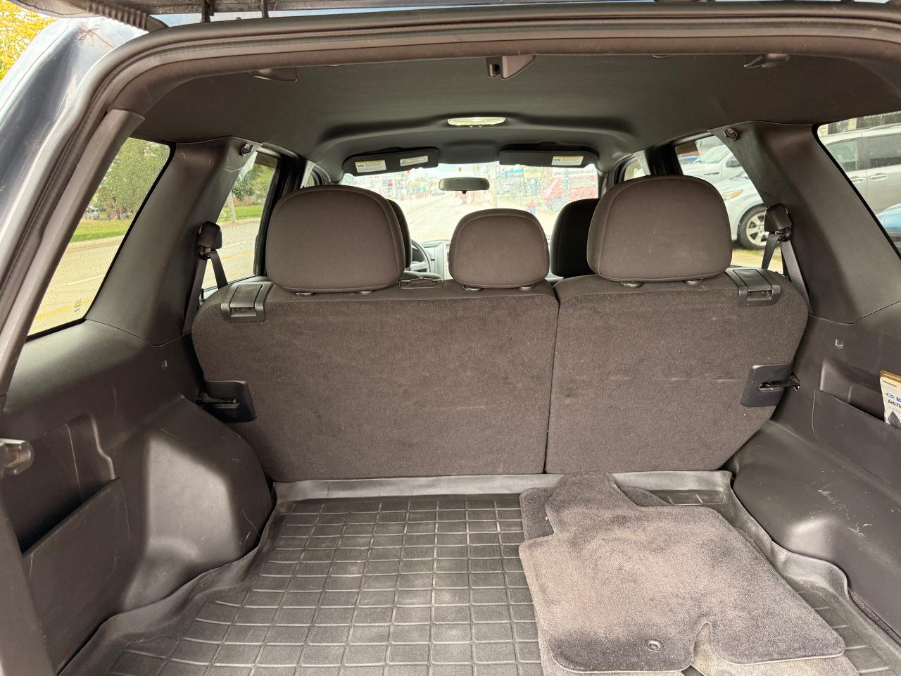 2010 Ford Escape 4WD 4DR V6 AUTO XLT - Photo #20