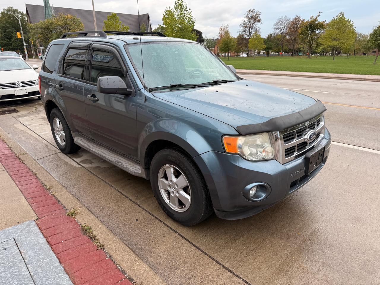 2010 Ford Escape 4WD 4DR V6 AUTO XLT - Photo #2