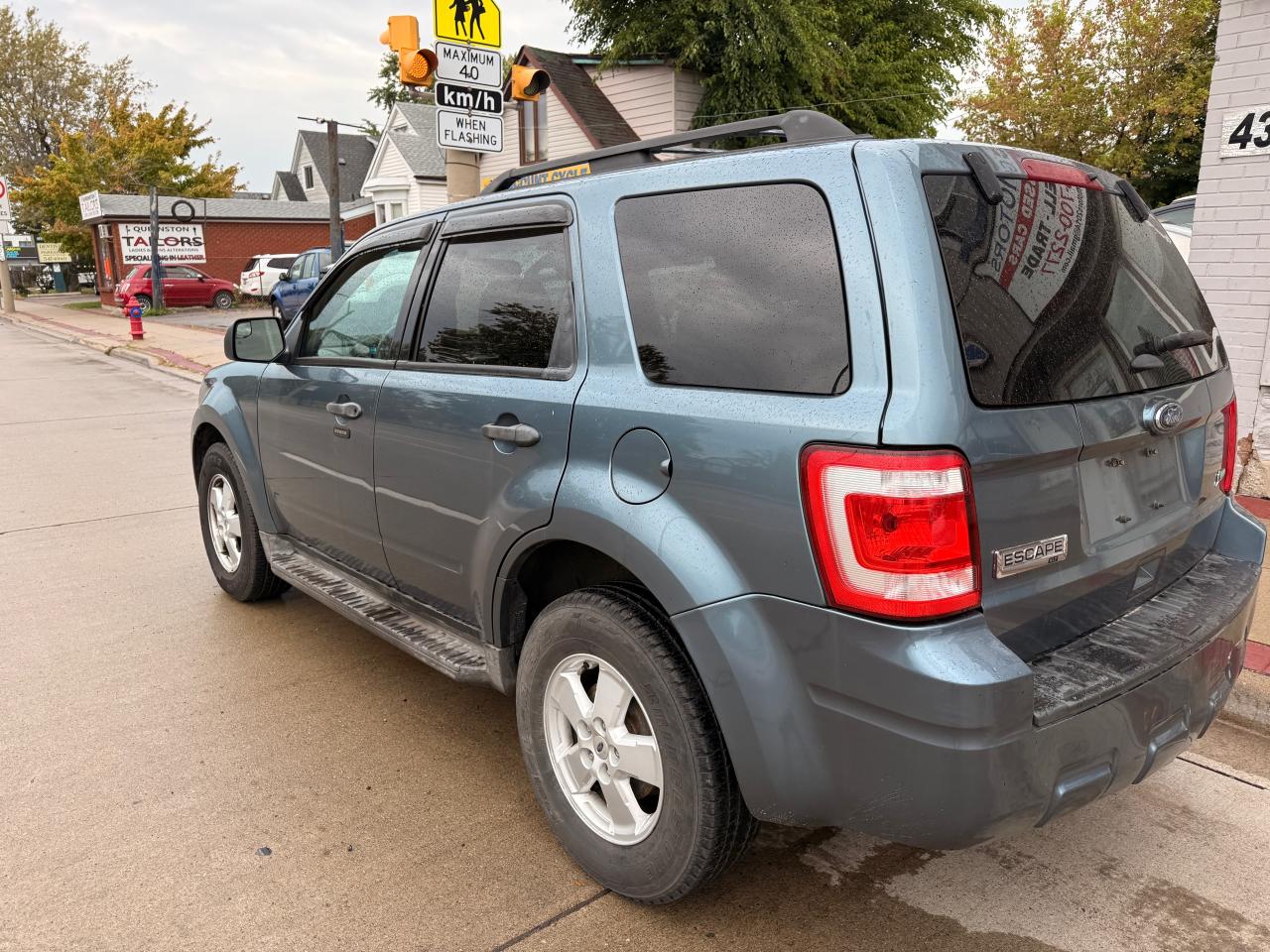 2010 Ford Escape 4WD 4DR V6 AUTO XLT - Photo #13