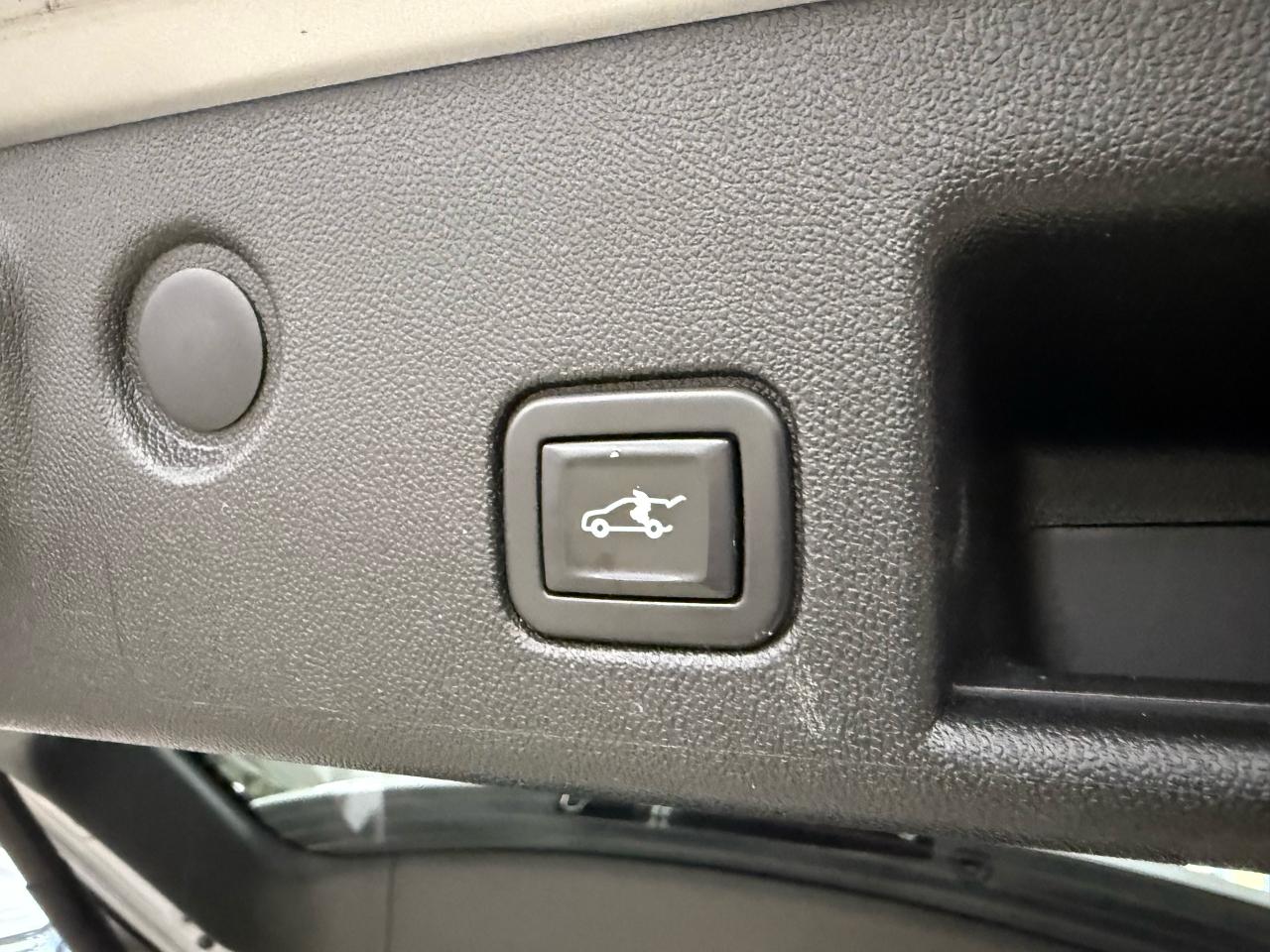 2021 Chevrolet Equinox LT - Photo #10