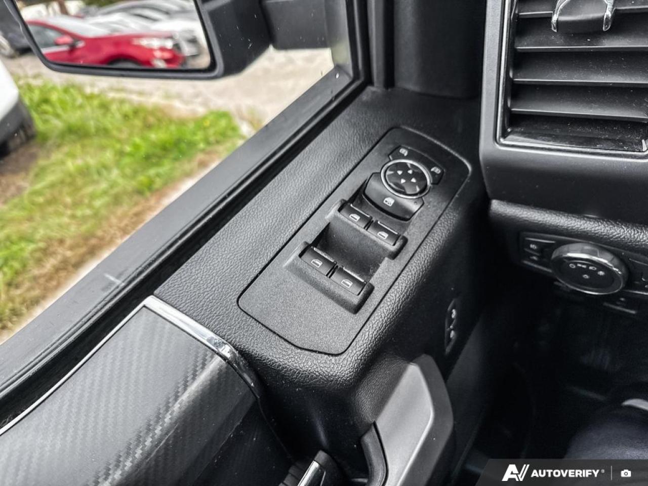 2019 Ford F-150 SPORT / 4WD  / 6.5" BOX / EXT CAB / ONLY 92111 KM - Photo #12