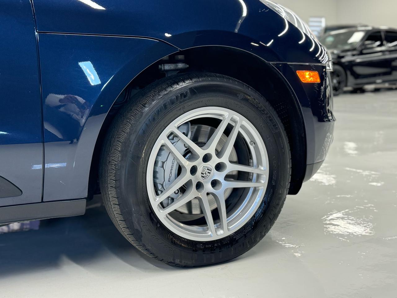 2017 Porsche Macan S|AWD|BACKUP|BSM|LKA|PANO|BOSE SOUND| Photo2