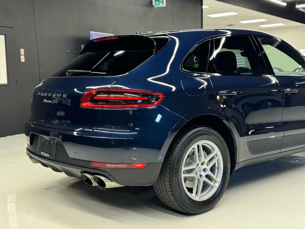 2017 Porsche Macan S|AWD|BACKUP|BSM|LKA|PANO|BOSE SOUND| - Photo #30