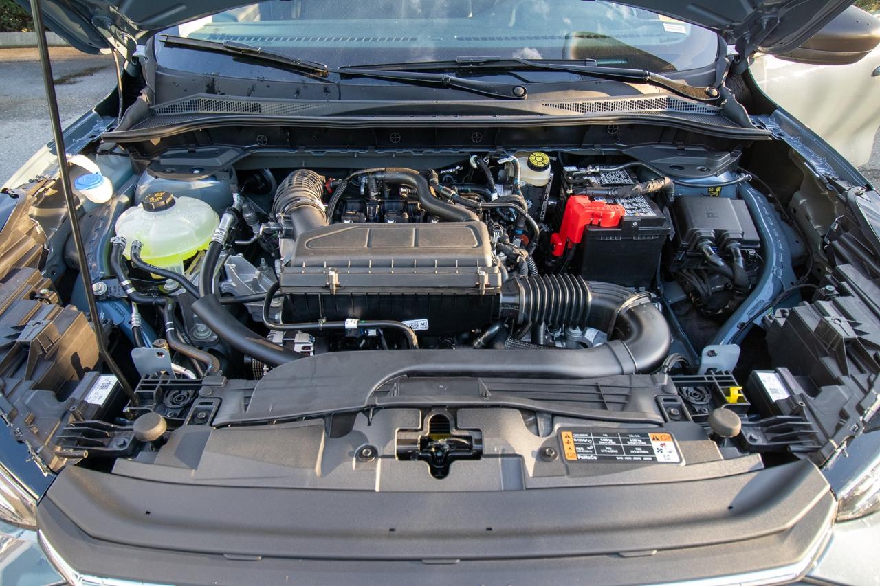 2026 Ford Escape Active AWD Photo5