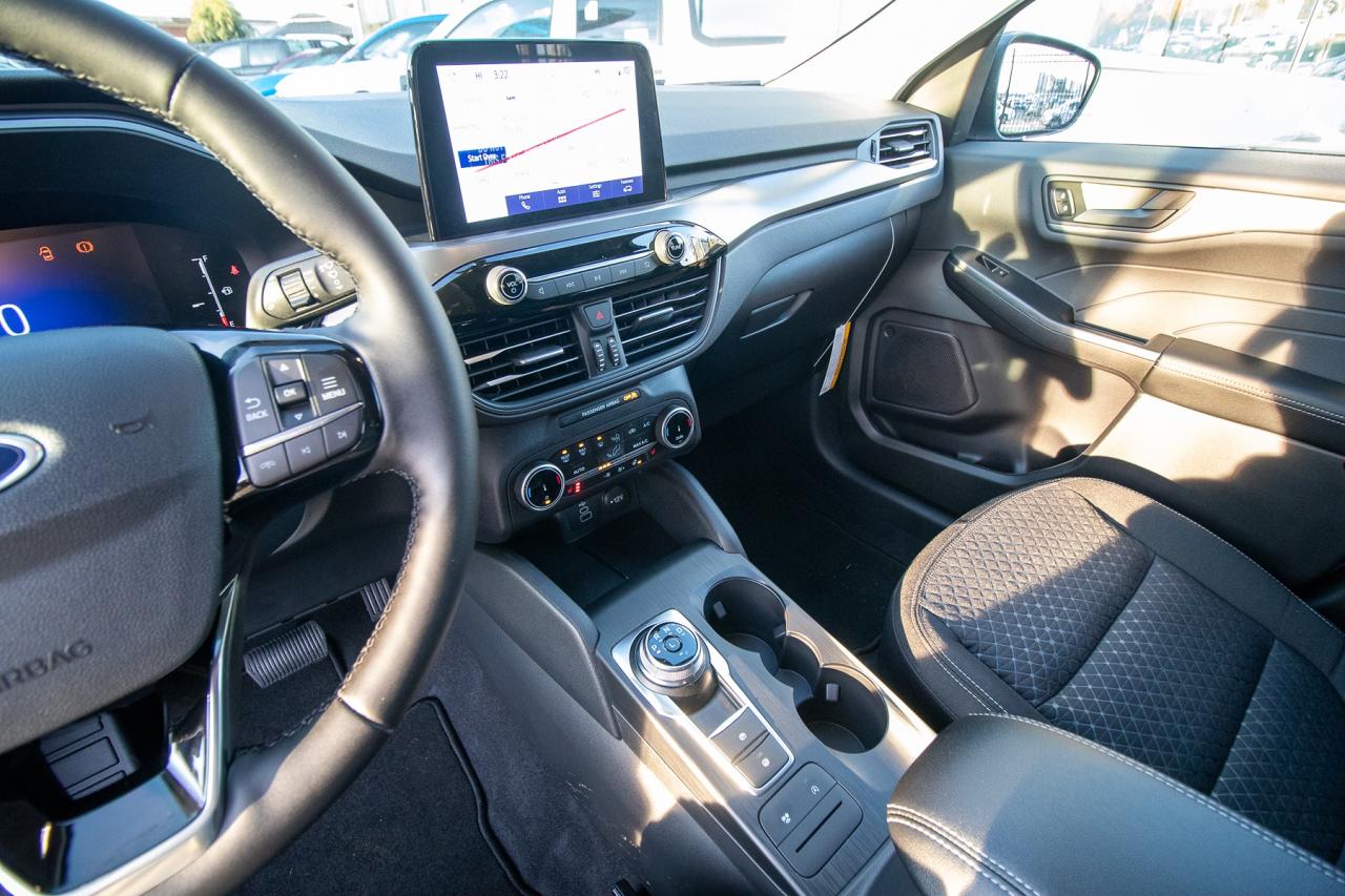 2026 Ford Escape Active AWD Photo5