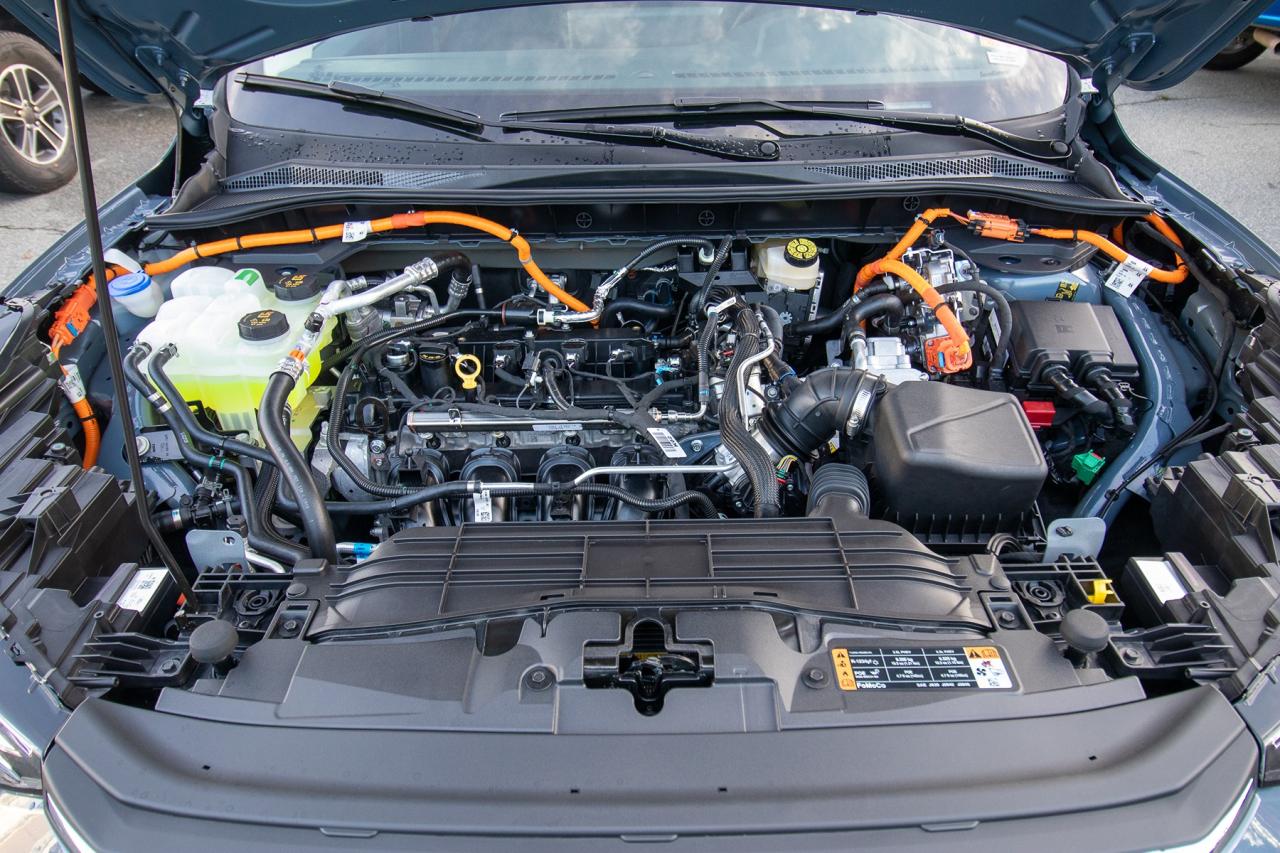 2026 Ford Escape PHEV FWD Hybrid Photo5