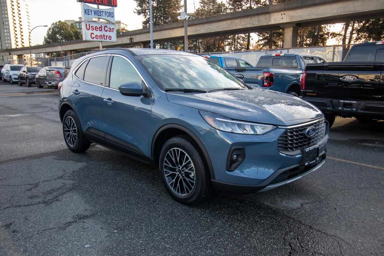 2026 Ford Escape PHEV FWD Hybrid Photo