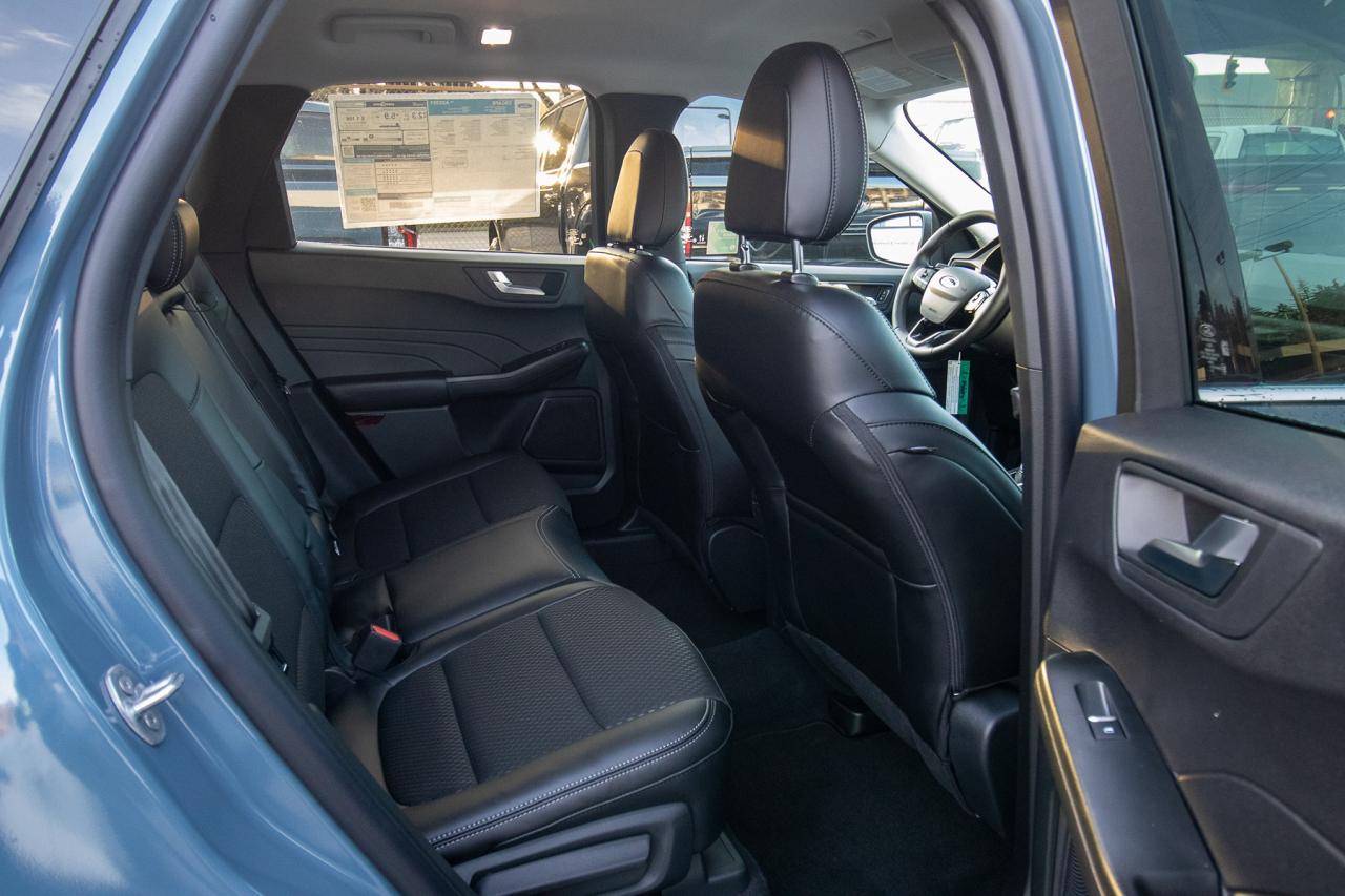 2026 Ford Escape PHEV FWD Hybrid Photo5