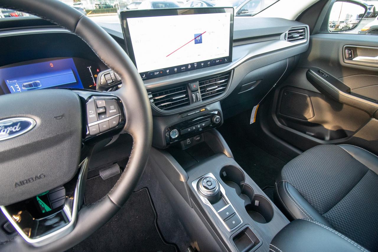 2026 Ford Escape PHEV FWD Hybrid Photo5