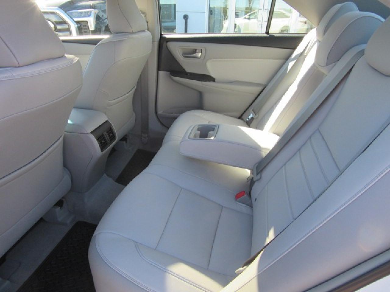 2015 Toyota Camry XLE Photo