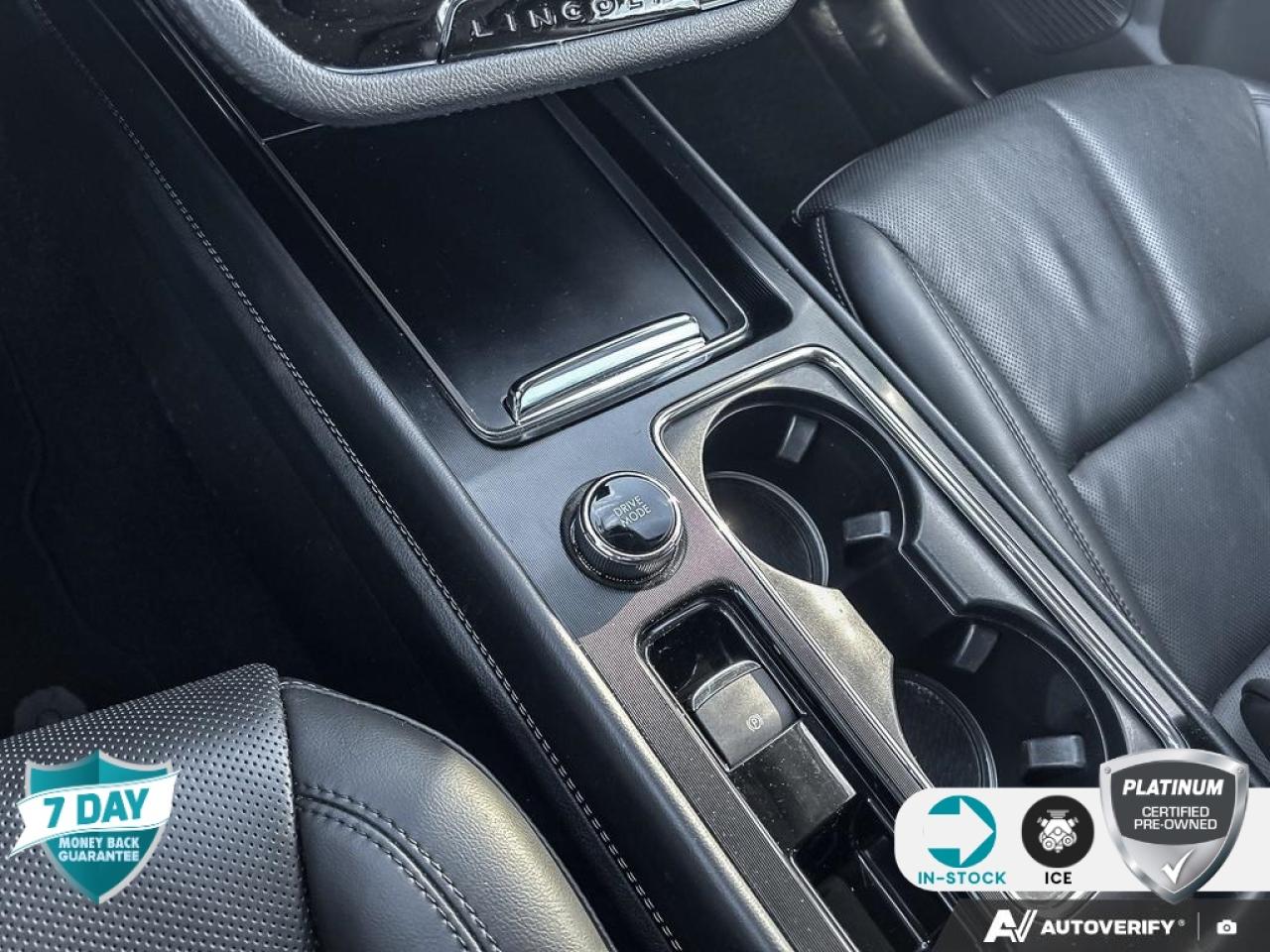 2022 Lincoln Corsair Reserve AWD LEATHER SUNROOF MONOCHROMATIC PKG! Photo