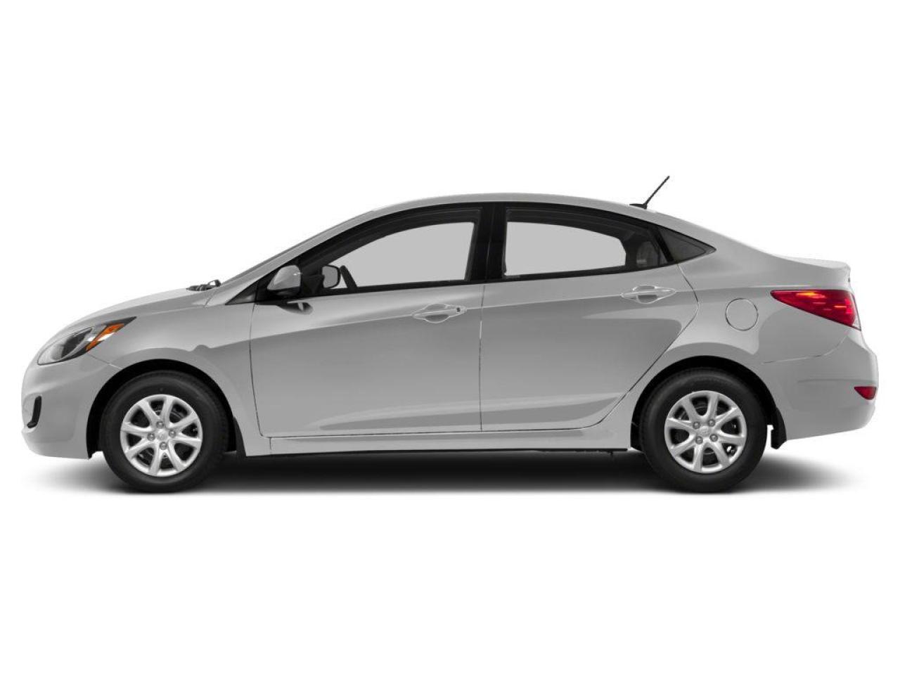 2013 Hyundai Accent GL Photo4