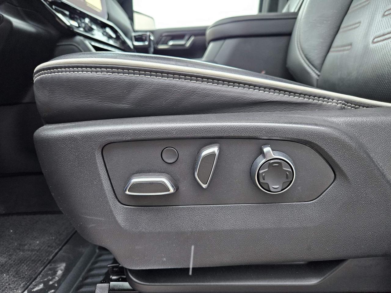 2023 GMC Sierra 1500 AT4X One Owner | Leather | Sunroof | 18" Wheels Photo