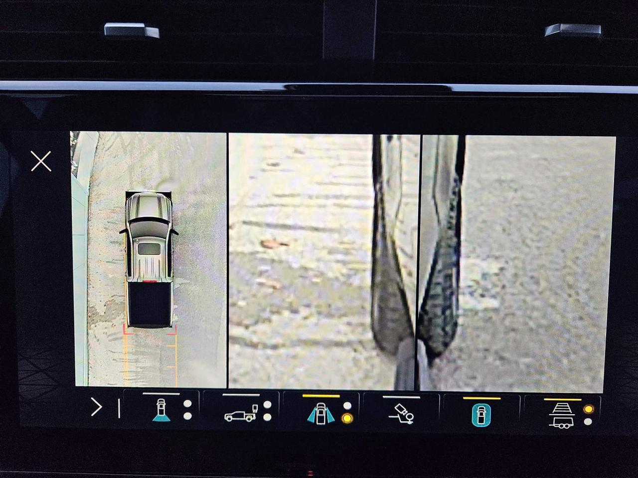 2023 GMC Sierra 1500 AT4X One Owner | Leather | Sunroof | 18" Wheels Photo