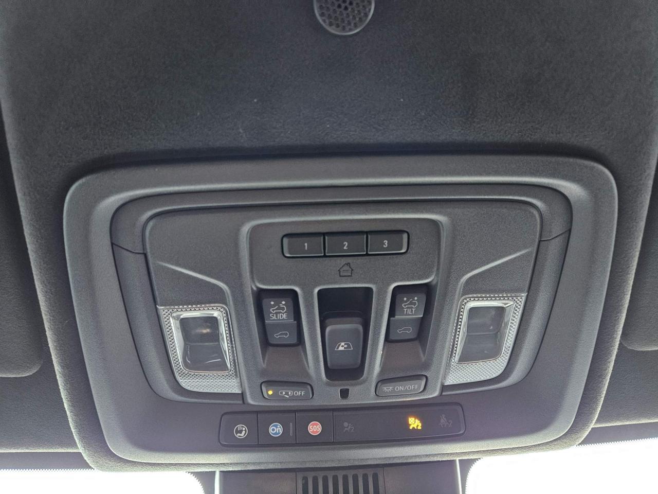 2023 GMC Sierra 1500 AT4X One Owner | Leather | Sunroof | 18" Wheels Photo