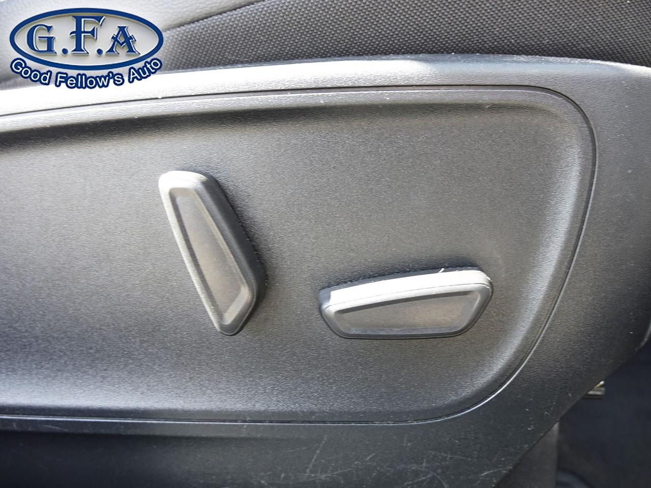 2021 Ford Escape LIMITED MODEL, AWD, LEATHER SEATS, NAVIGATION, REA Photo