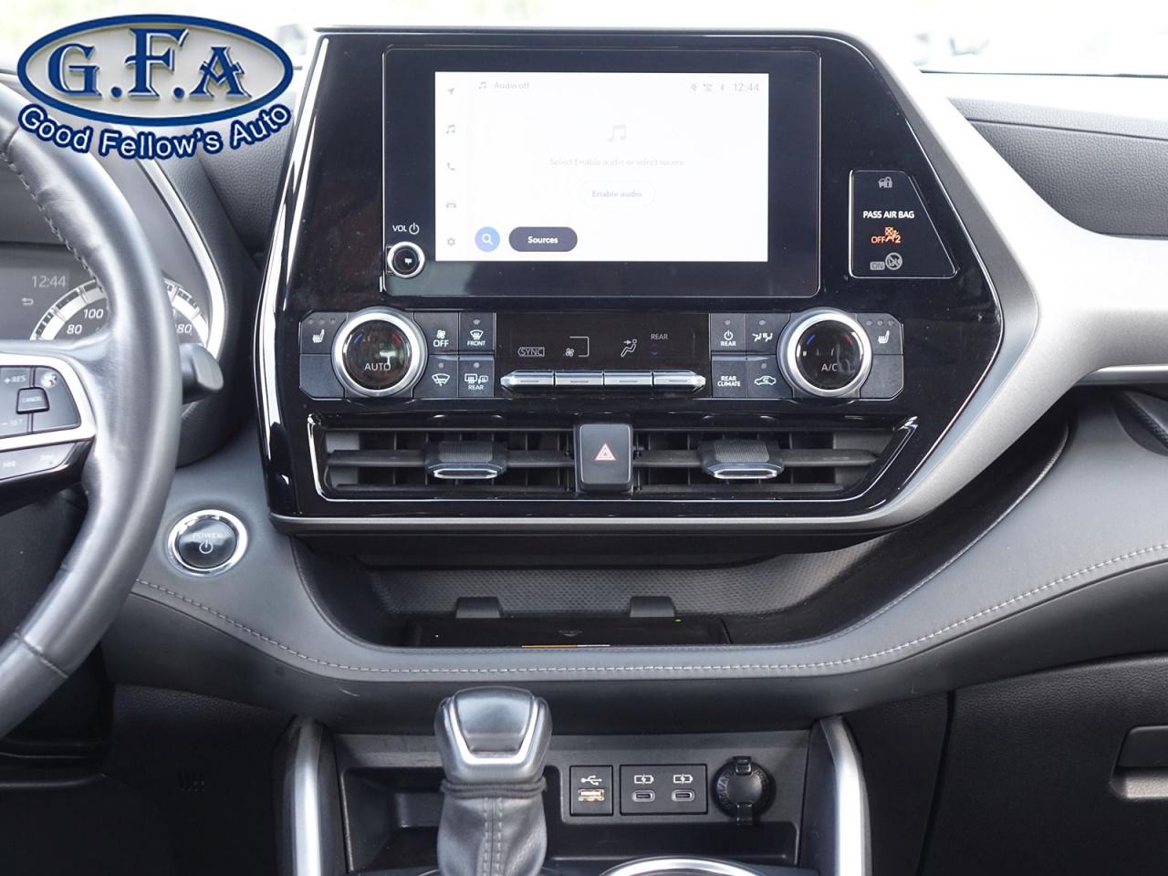2023 Toyota Highlander XLE MODEL, HYBRID, AWD, 8 PASSENGER, SUNROOF, LEAT Photo17