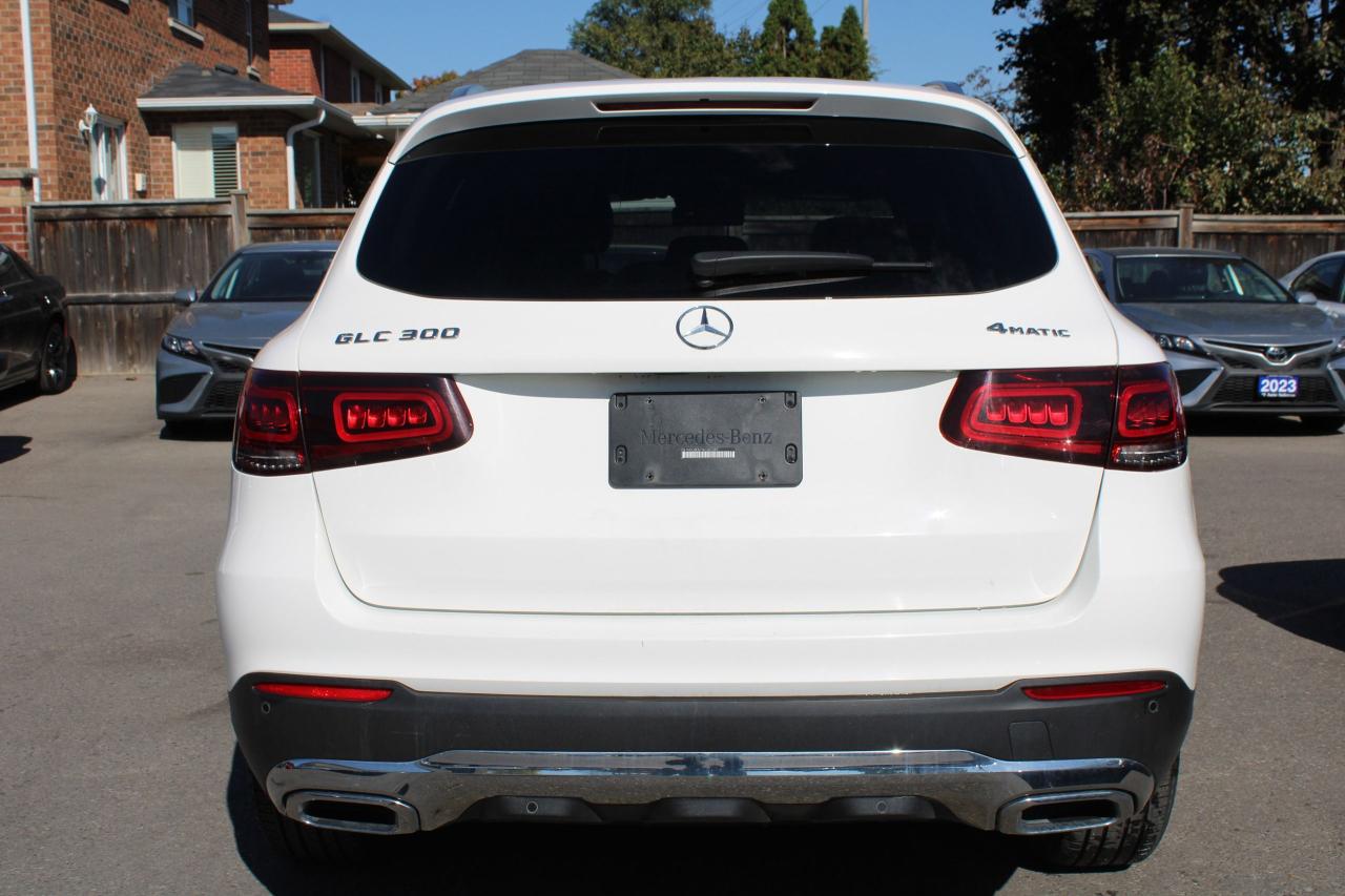 2022 Mercedes-Benz GLC-Class GLC 300 4MATIC SUV Photo4