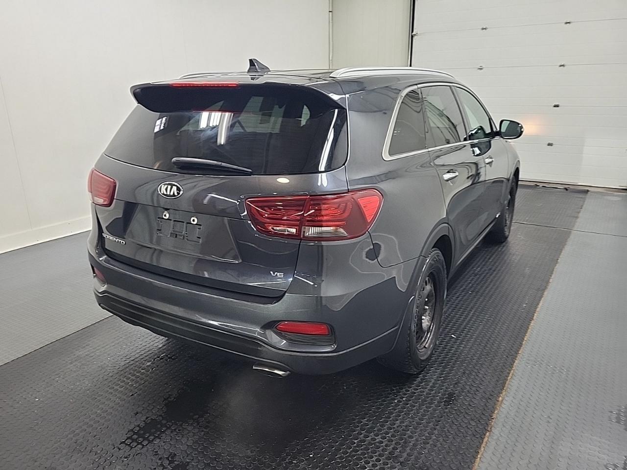 2019 Kia Sorento LX V6 Premium Photo3