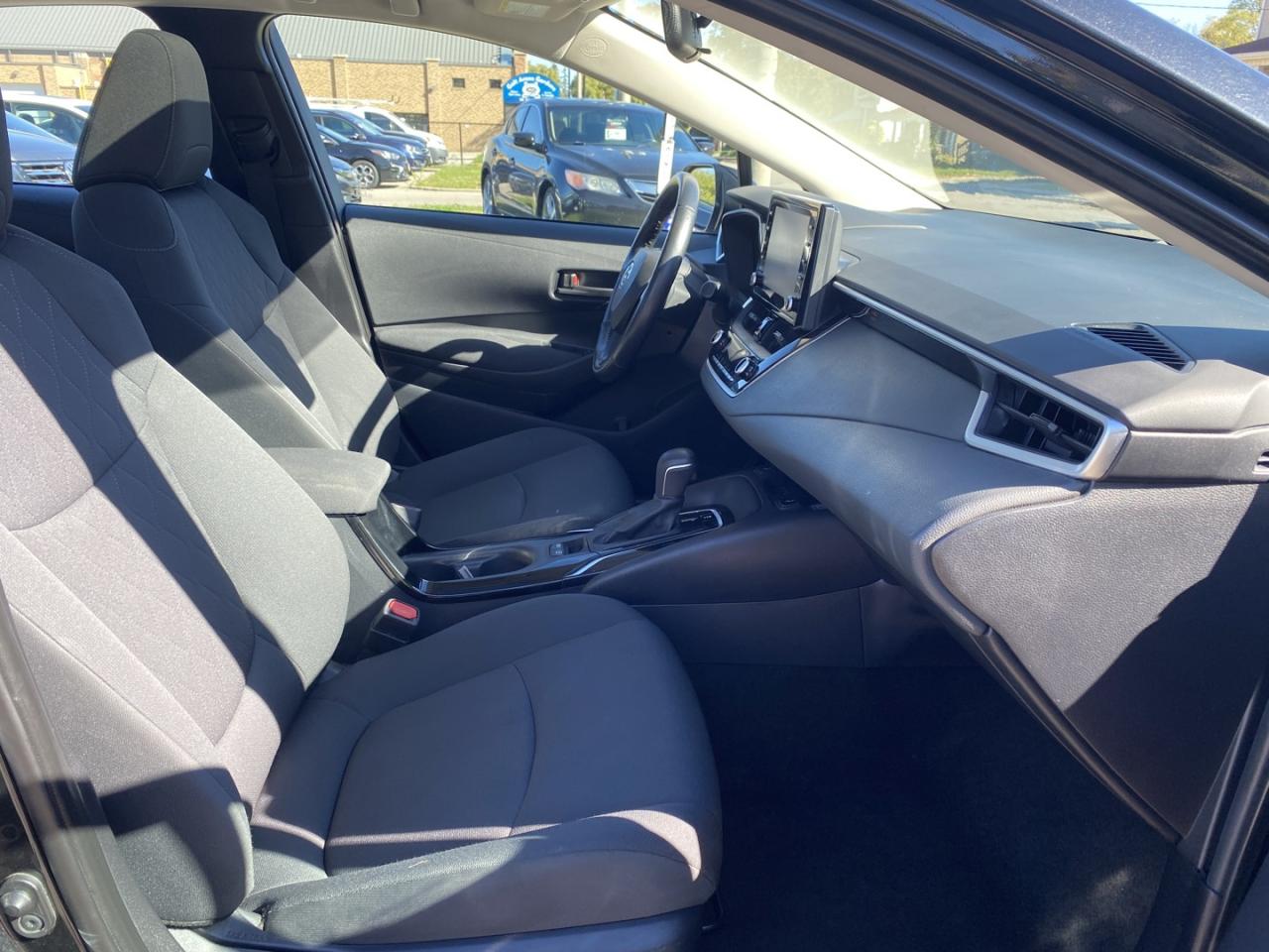 2022 Toyota Corolla LE Plus Photo