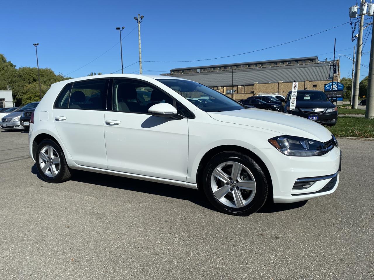 2021 Volkswagen Golf TSI 8A Photo3