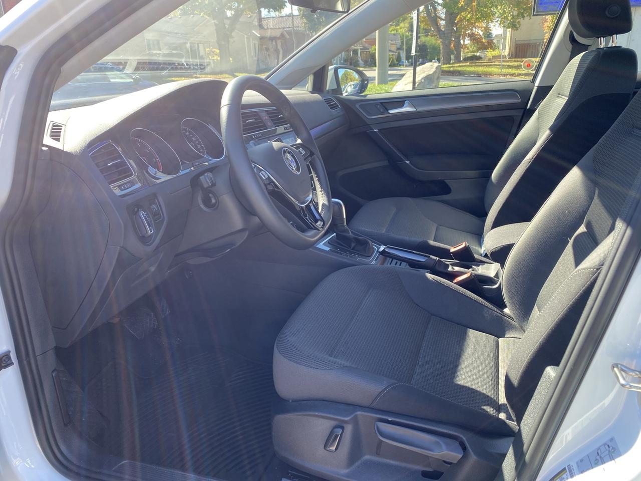 2021 Volkswagen Golf TSI 8A Photo