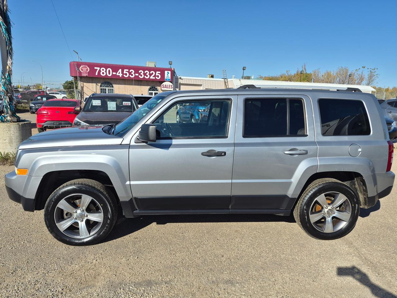 2016 Jeep Patriot High Altitude 4X4, Leather, Sunroof, Htd Seats - Photo #2