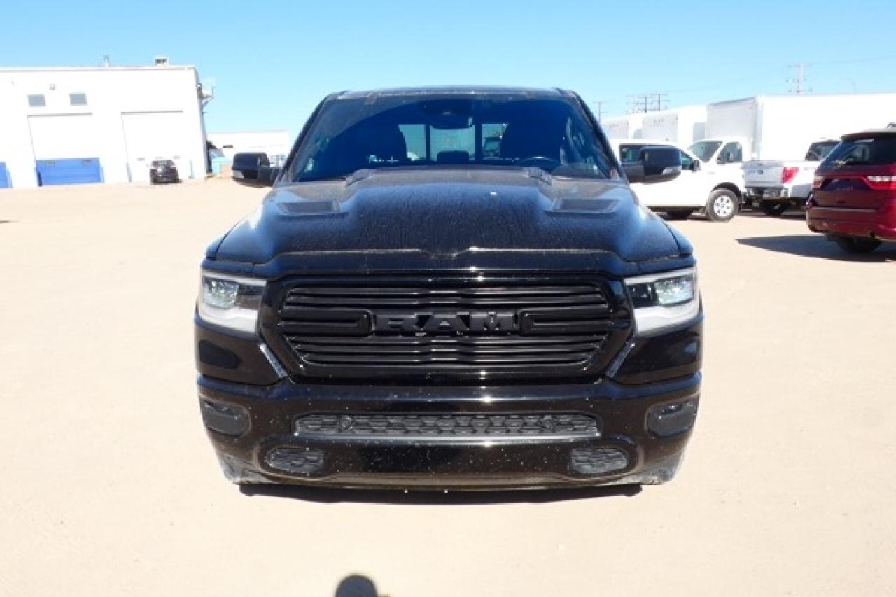2023 Dodge Ram 1500 Sport GT etorque HEMI w/H&C L, NAV, BUC - Photo #3