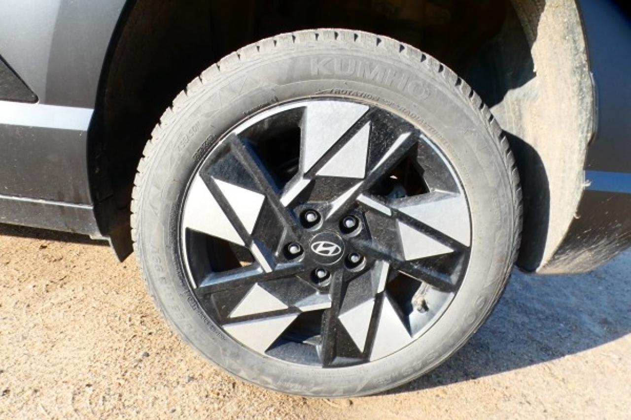 2024 Hyundai KONA Preferred w/Htd Leather, S/R, BUC - Photo #18