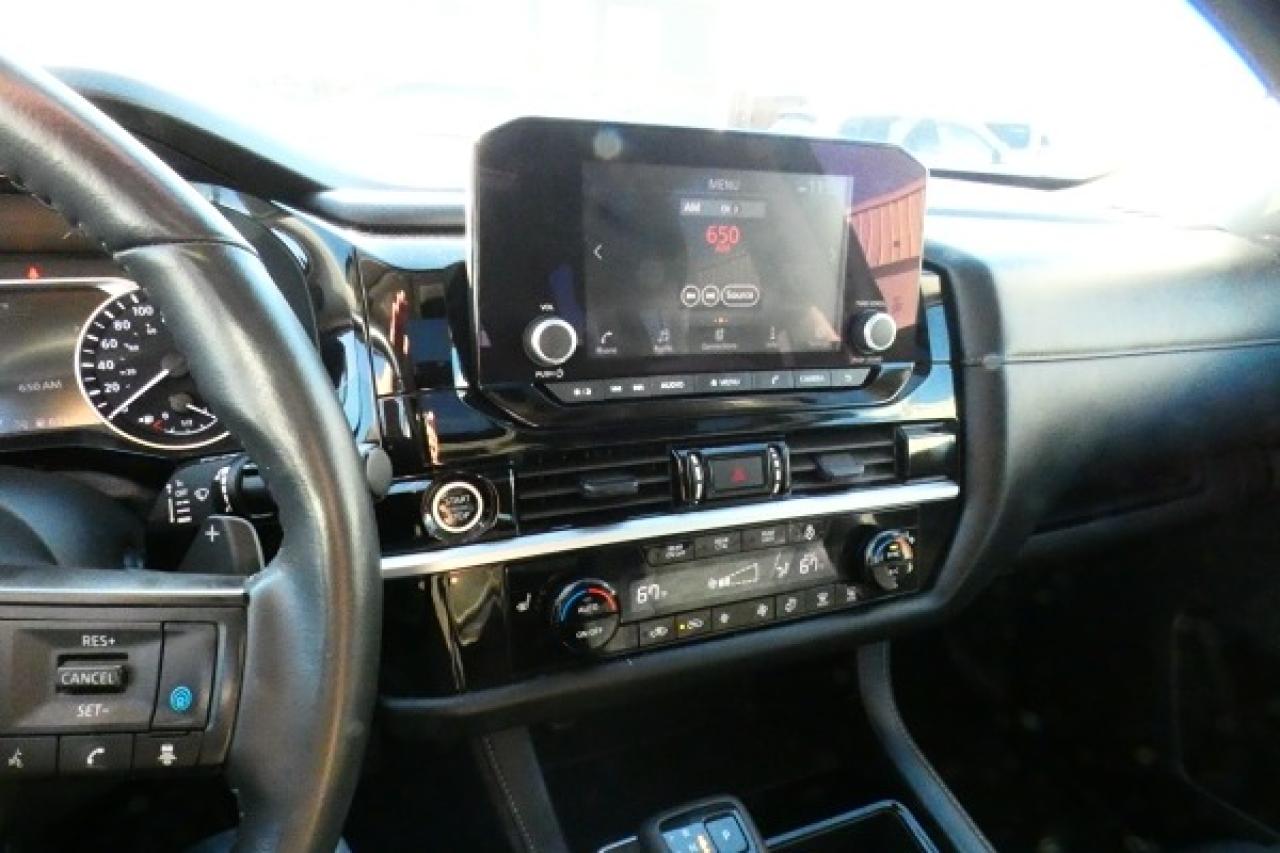 2024 Nissan Pathfinder SV 4WD w/Htd cloth, pano S/R, BUC - Photo #15