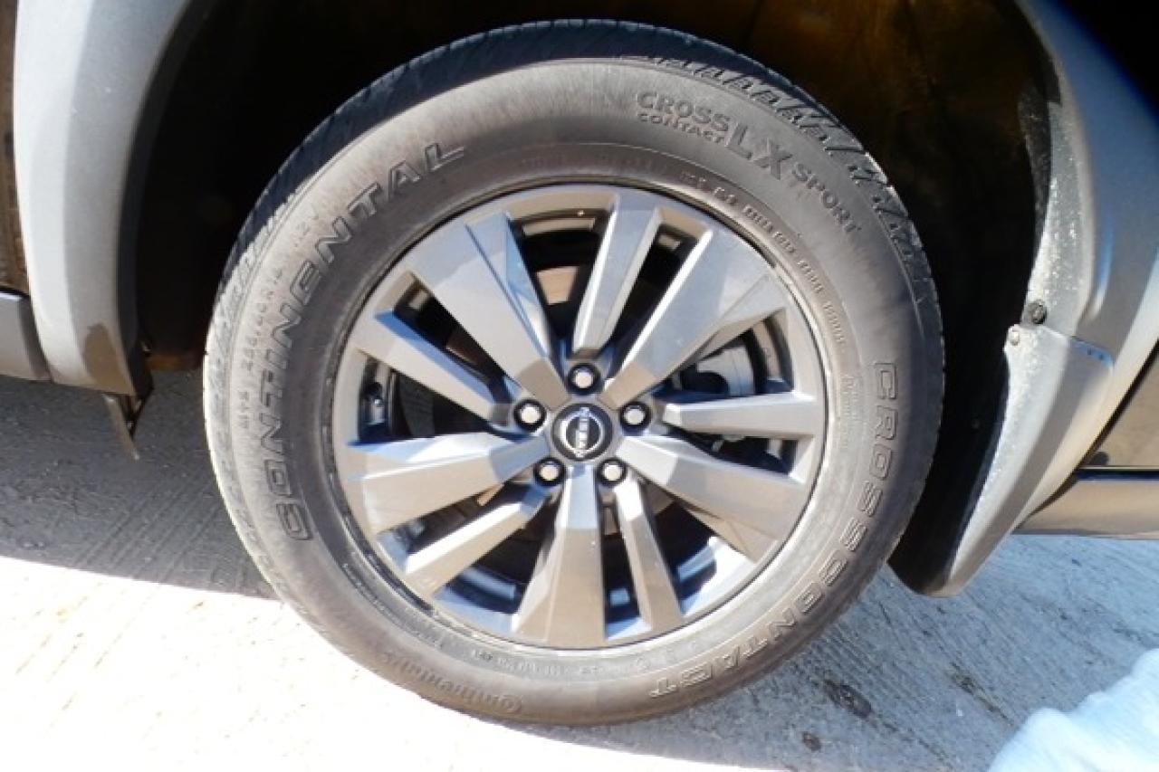 2024 Nissan Pathfinder SV 4WD w/Htd cloth, pano S/R, BUC - Photo #19