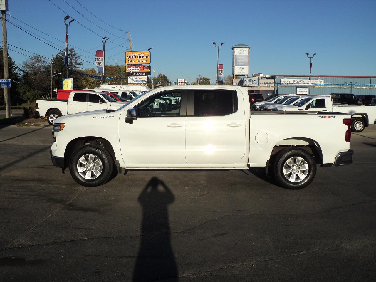 2024 Chevrolet Silverado 1500 LT CrewCab 4WD 5.3L8cyl 5'7"Box HeatedSeats - Photo #7