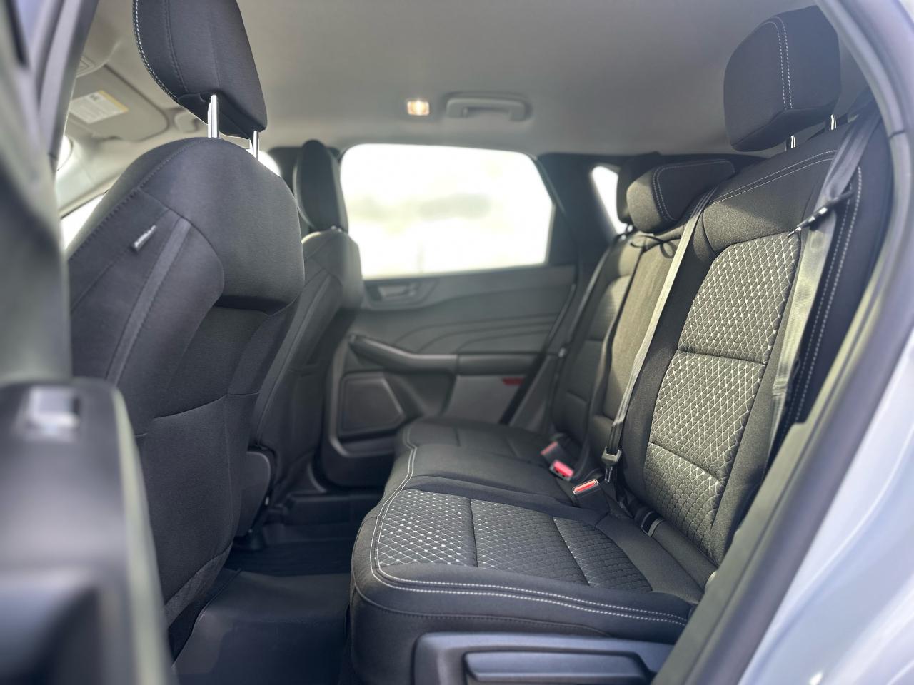 2025 Ford Escape Active AWD Photo5