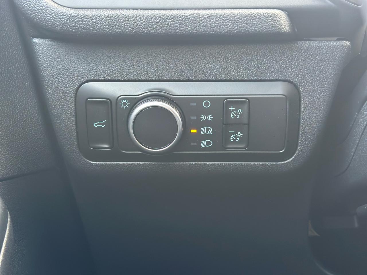 2025 Ford Escape Active AWD Photo5