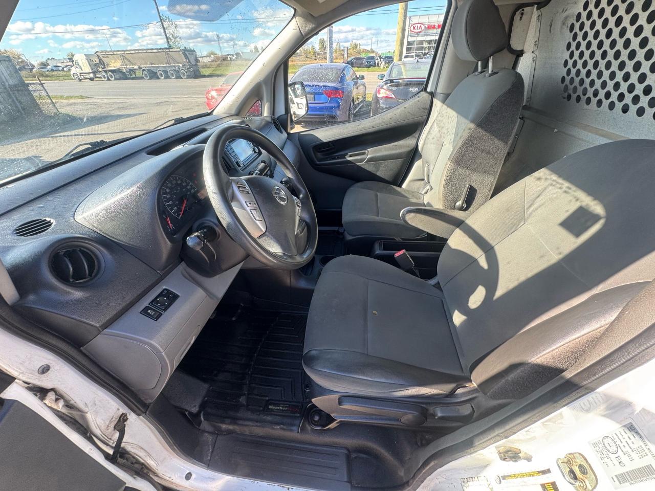 2019 Nissan NV200 SV, CAM, 4 CYL, PARTITIONED, RUNS WELL, AS IS - Photo #11
