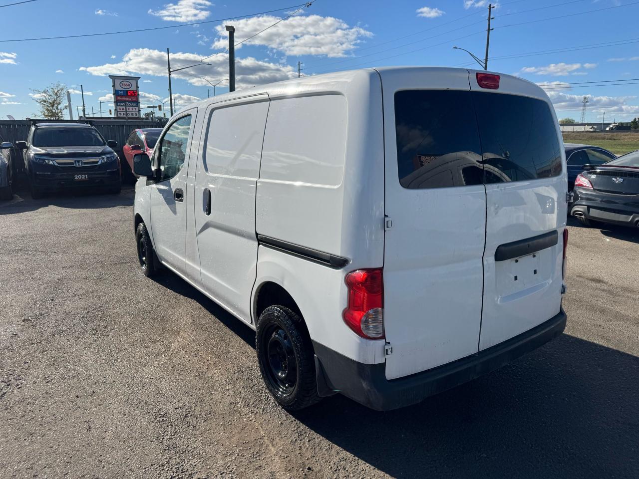 2019 Nissan NV200 SV, CAM, 4 CYL, PARTITIONED, RUNS WELL, AS IS - Photo #3
