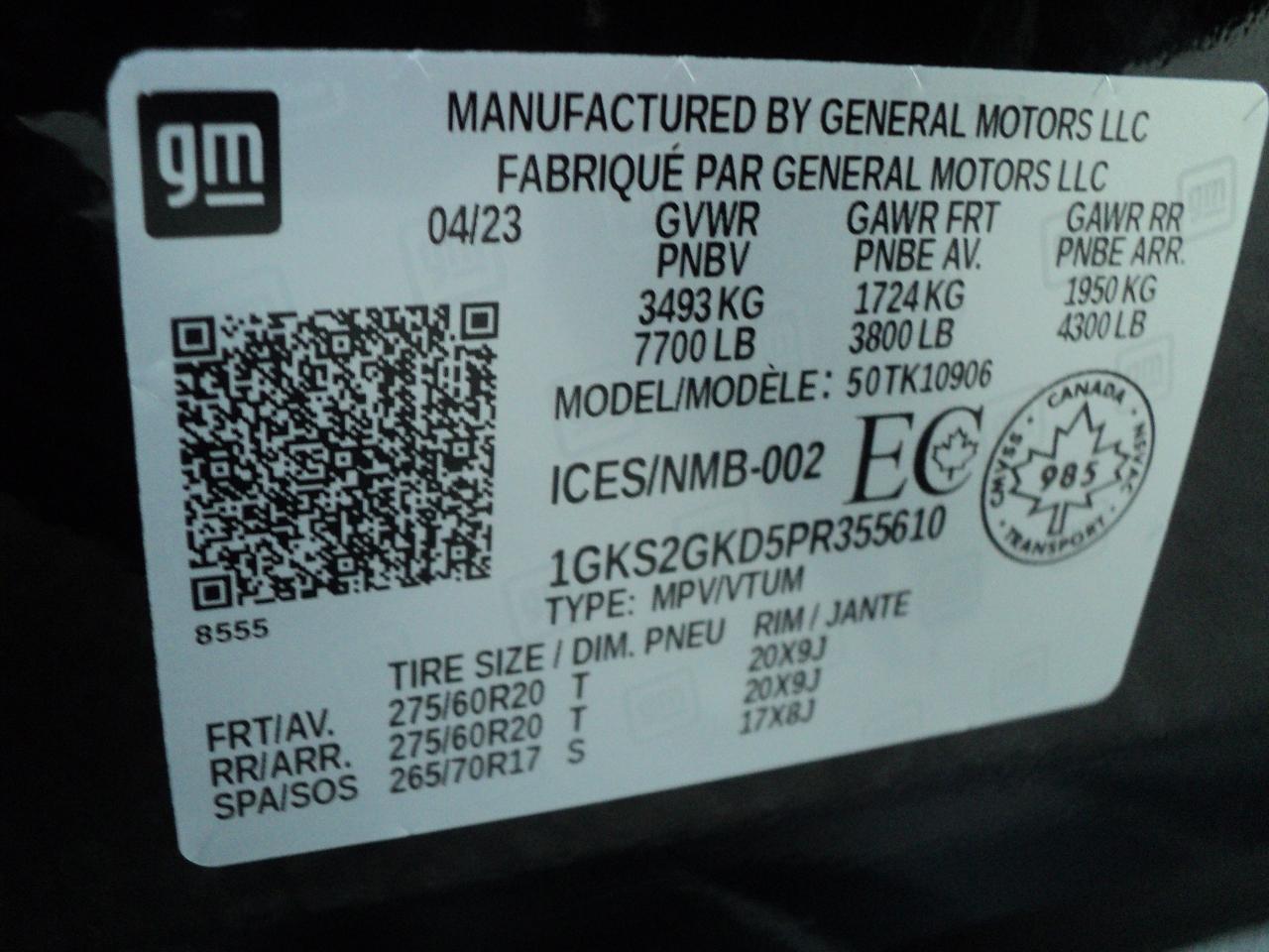 2023 GMC Yukon XL SLT 4WD 5.3L8cyl 7PassengerRoofLeatherHeatedSeats - Photo #35