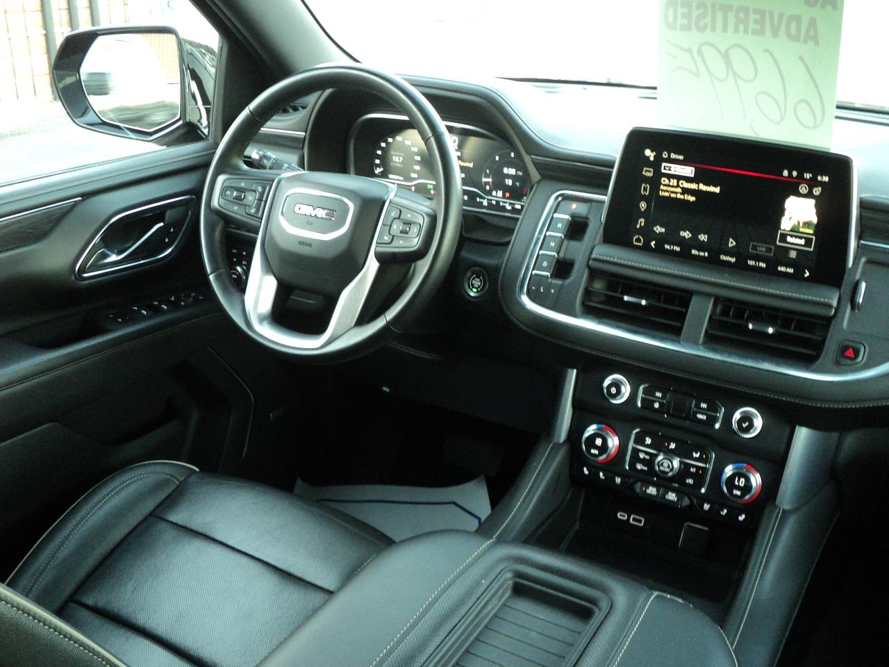 2023 GMC Yukon XL SLT 4WD 5.3L8cyl 7PassengerRoofLeatherHeatedSeats - Photo #15