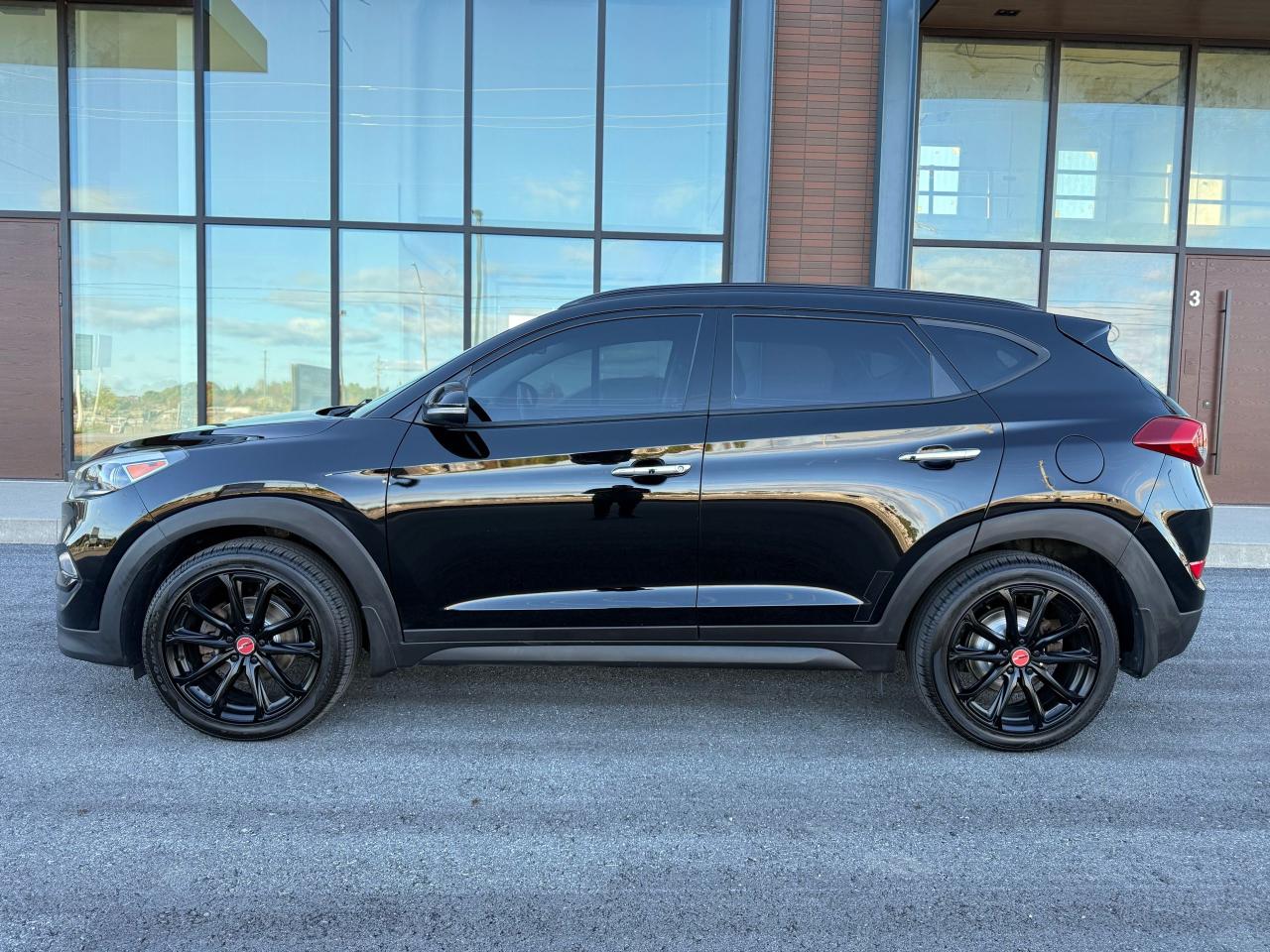 2018 Hyundai Tucson Black Edition Photo4