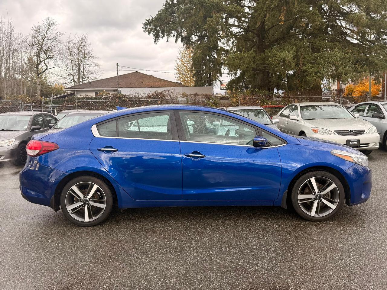 2017 Kia Forte EX FINANCING AVAILABLE Photo4
