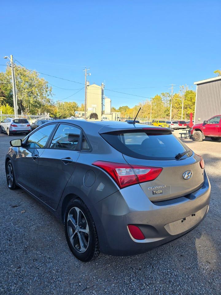 2016 Hyundai Elantra GT 5dr HB Auto GLS w/Tech Pkg - Photo #5