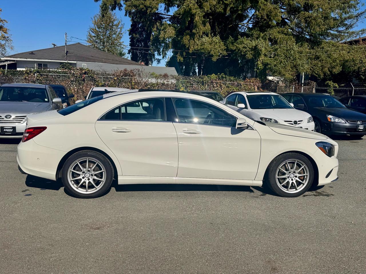 2017 Mercedes-Benz CLA-Class CLA 250 FINANCING AVAILABLE Photo4