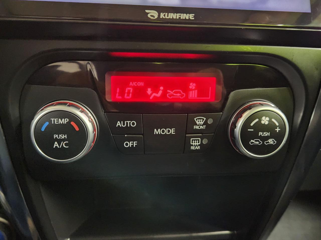 2012 Suzuki SX4 JLX NO ACCIDENTS LOW MILEAGE H'TED SEATS CLEAN - Photo #31