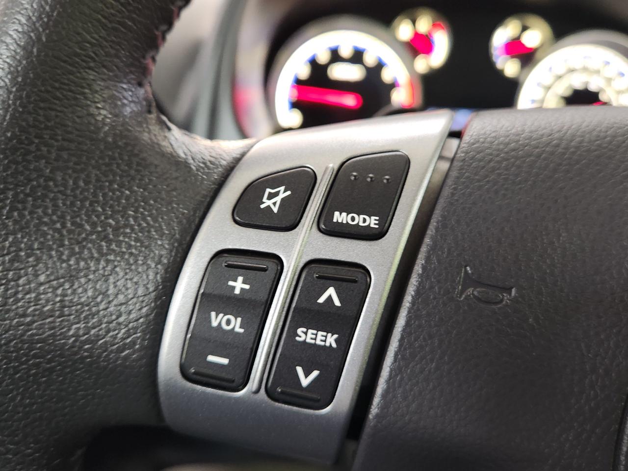 2012 Suzuki SX4 JLX NO ACCIDENTS LOW MILEAGE H'TED SEATS CLEAN - Photo #30