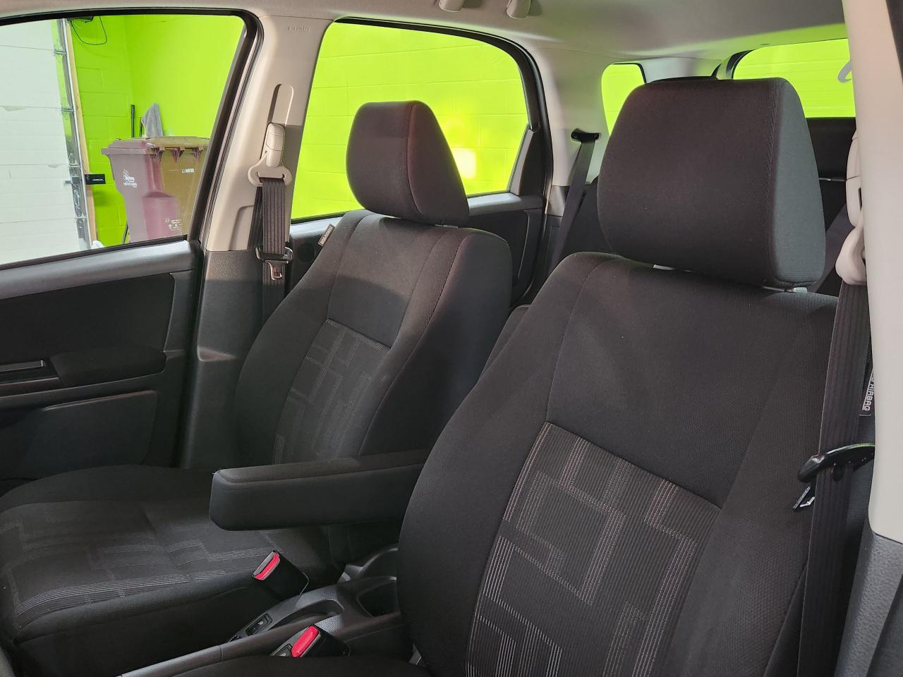 2012 Suzuki SX4 JLX NO ACCIDENTS LOW MILEAGE H'TED SEATS CLEAN - Photo #18